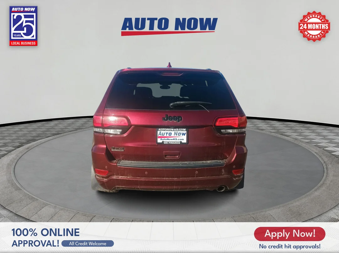 Used 2020 Maroon Jeep Altitude 4X4 image 8