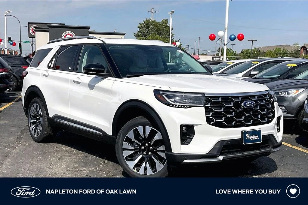 2026 Ford Explorer Platinum 4WD's photo