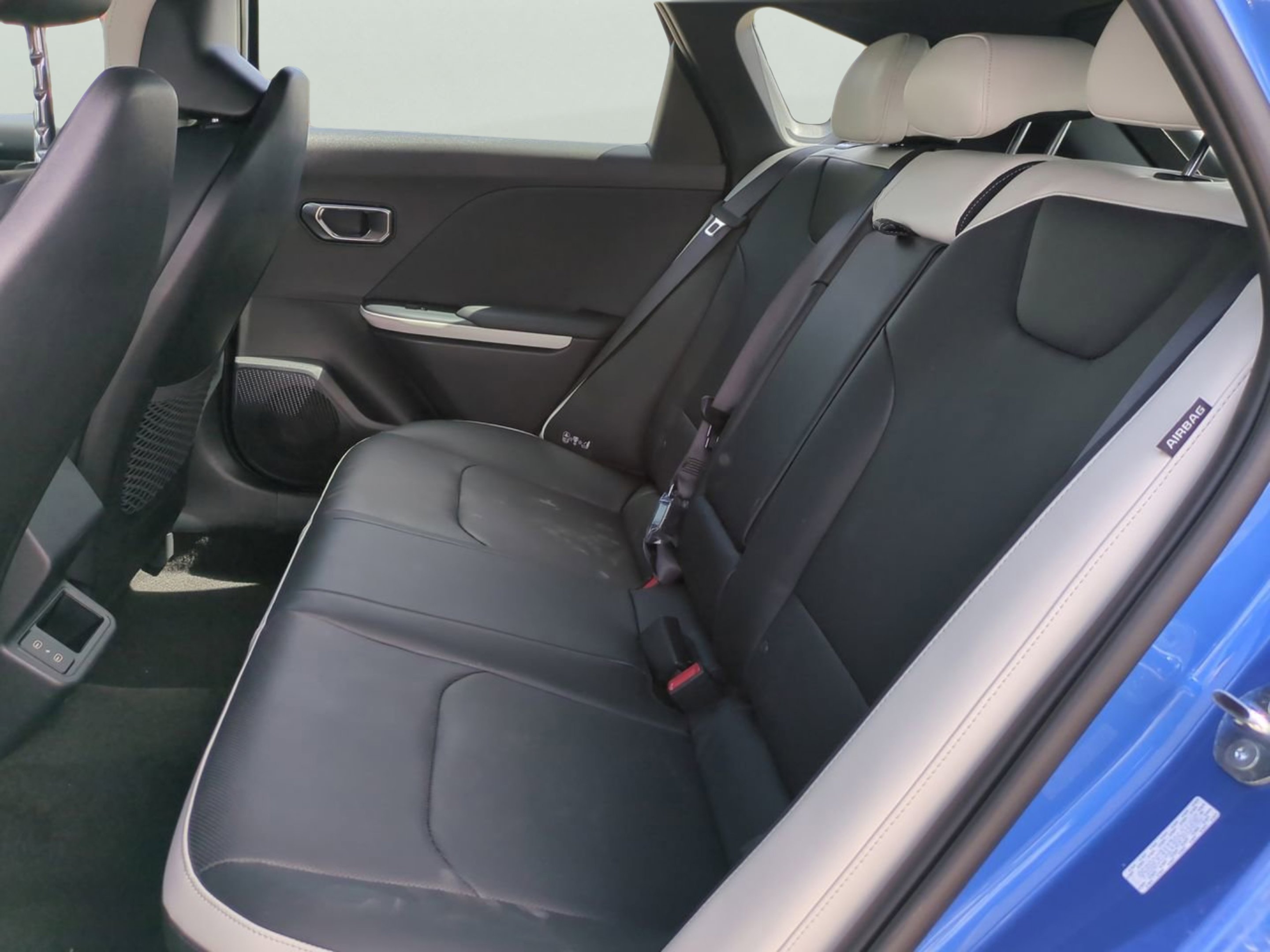 New 2026 Wave Blue Kia GT-Line image 11