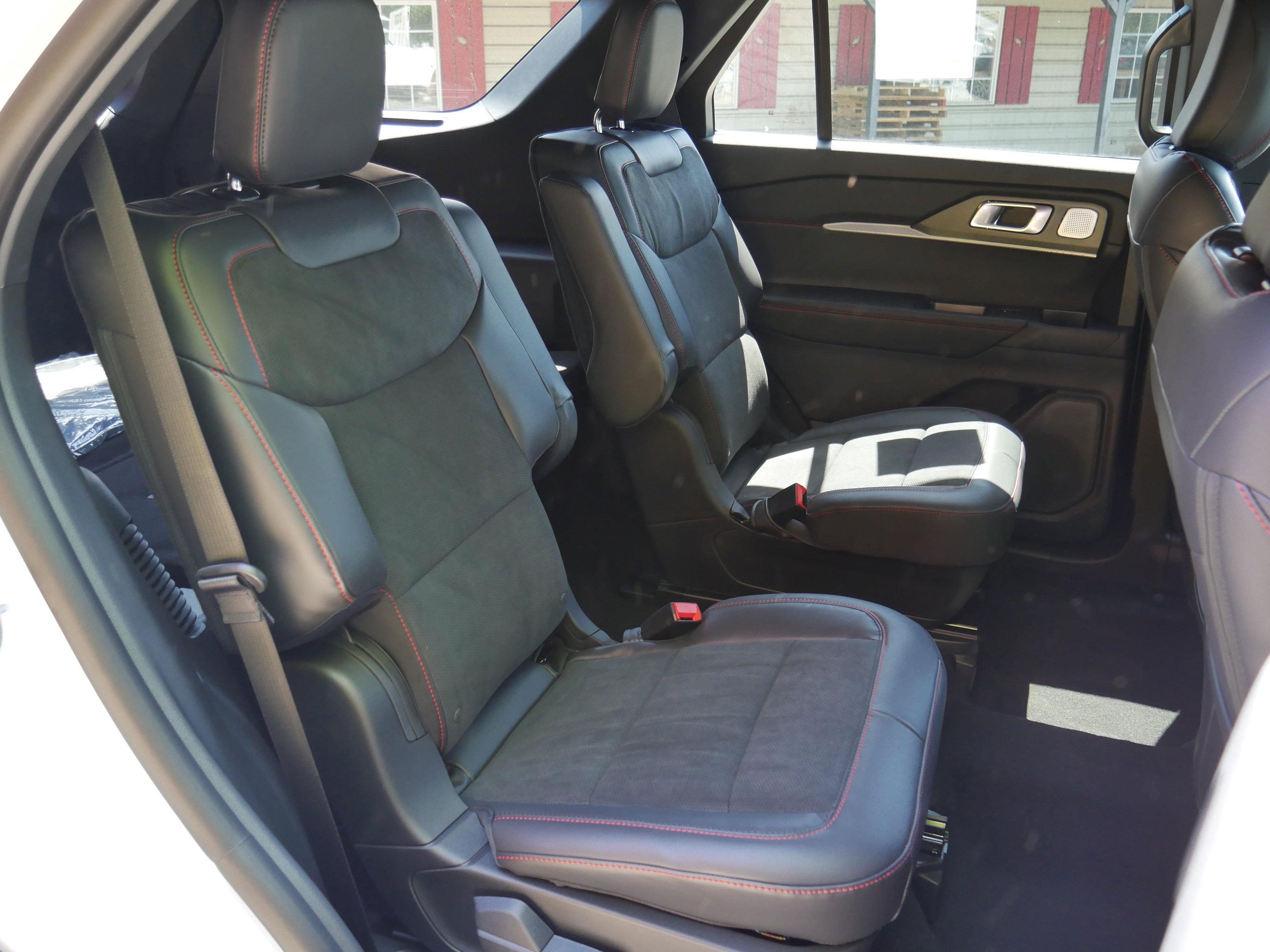 New 2026 Star White Metallic Tri-Coat Ford ST image 33