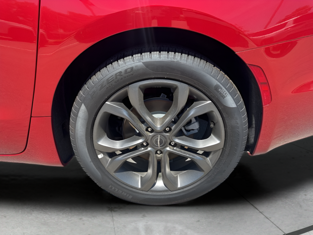 New 2026 Red Hot Pearl-Coat Exterior Paint Chrysler Select image 31