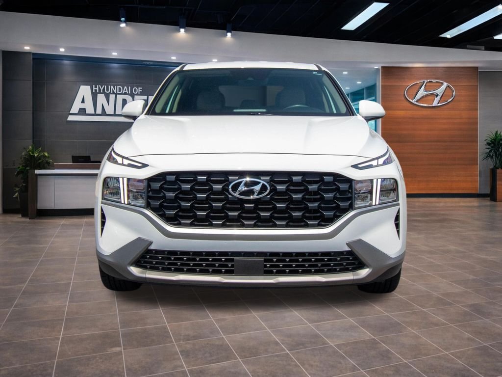 Used 2023 White Hyundai SE image 4