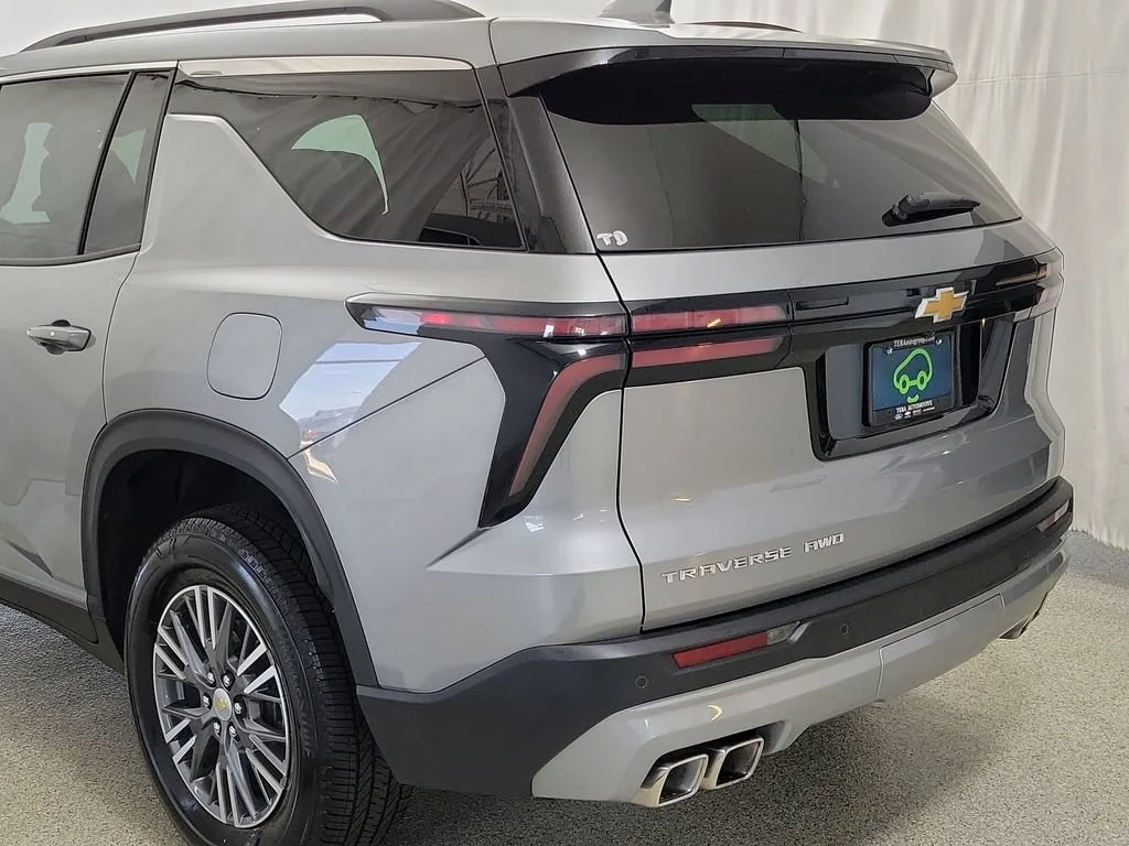 2026 Chevrolet Traverse LT - Photo 7