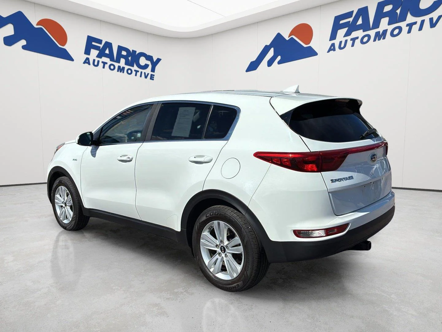 Used 2019 Clear White Kia LX image 7