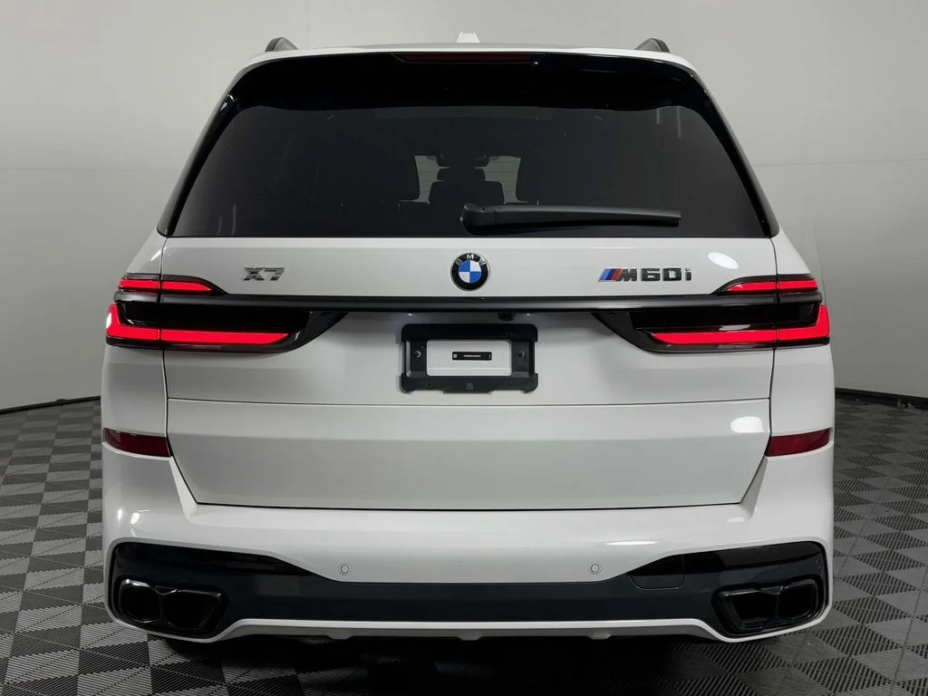 2025 BMW X7 M60i - Photo 9