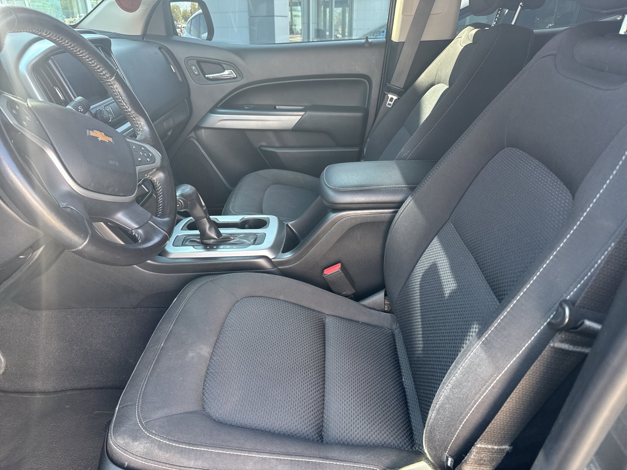 Used 2020 SHADOW GRAY METALLIC Chevrolet 4WD LT image 7