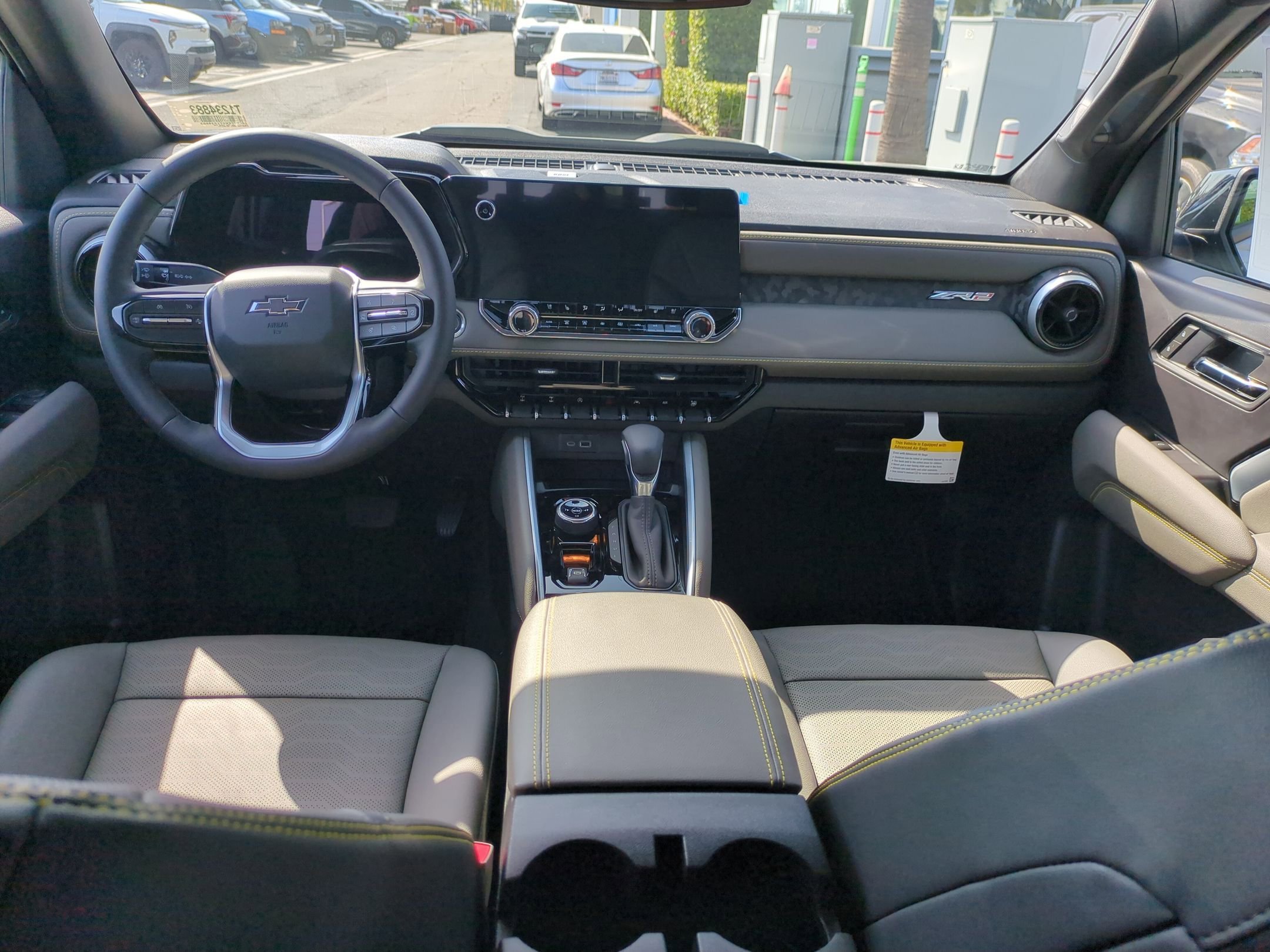 2026 Chevrolet Colorado ZR2 - Photo 14