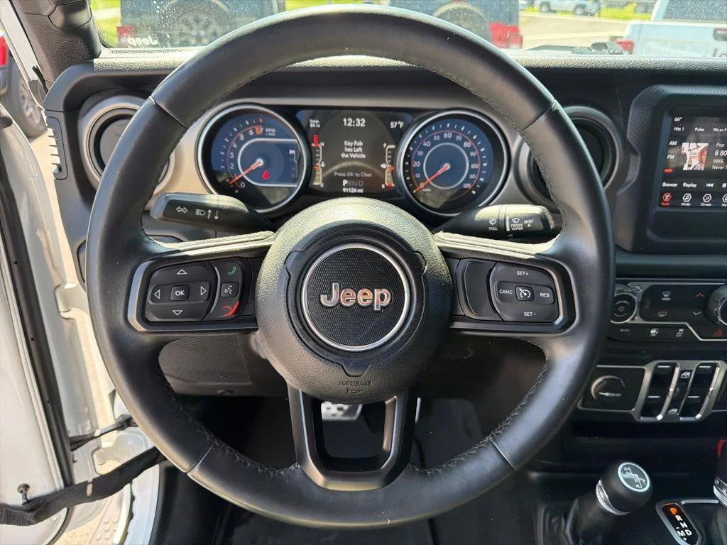 Used 2018 White Jeep Unlimited Sport S image 41