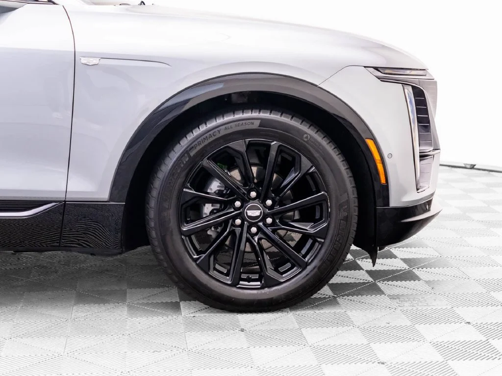 Used 2024 Silver Cadillac Sport image 35