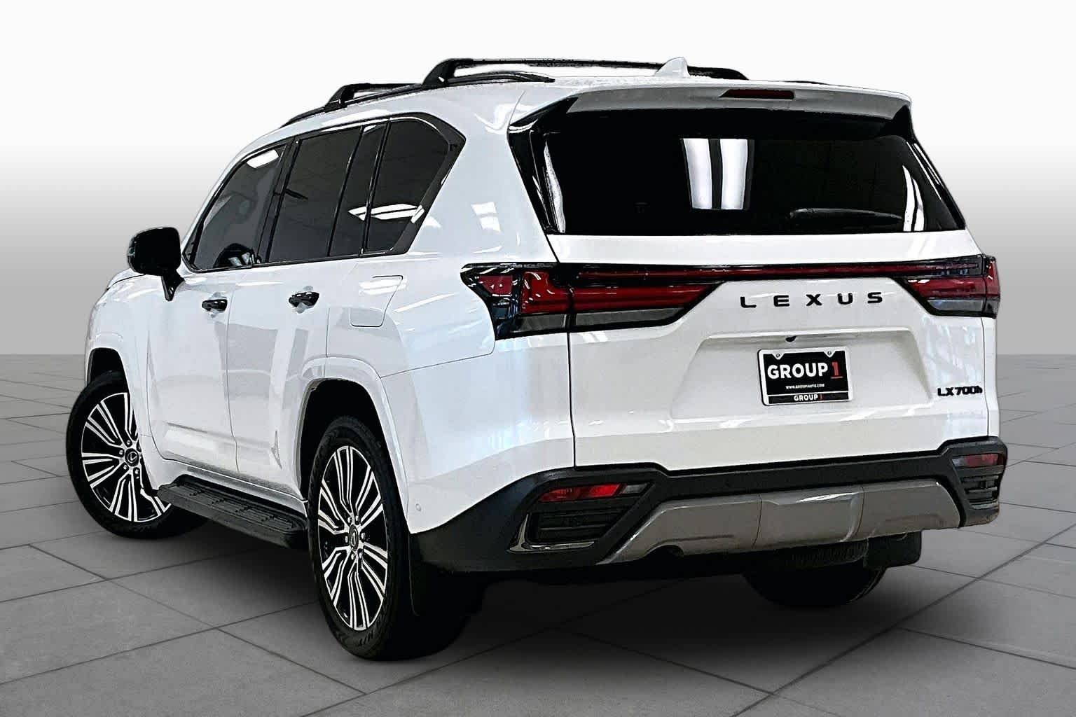 Used 2025 Eminent White Pearl Lexus Luxury image 11