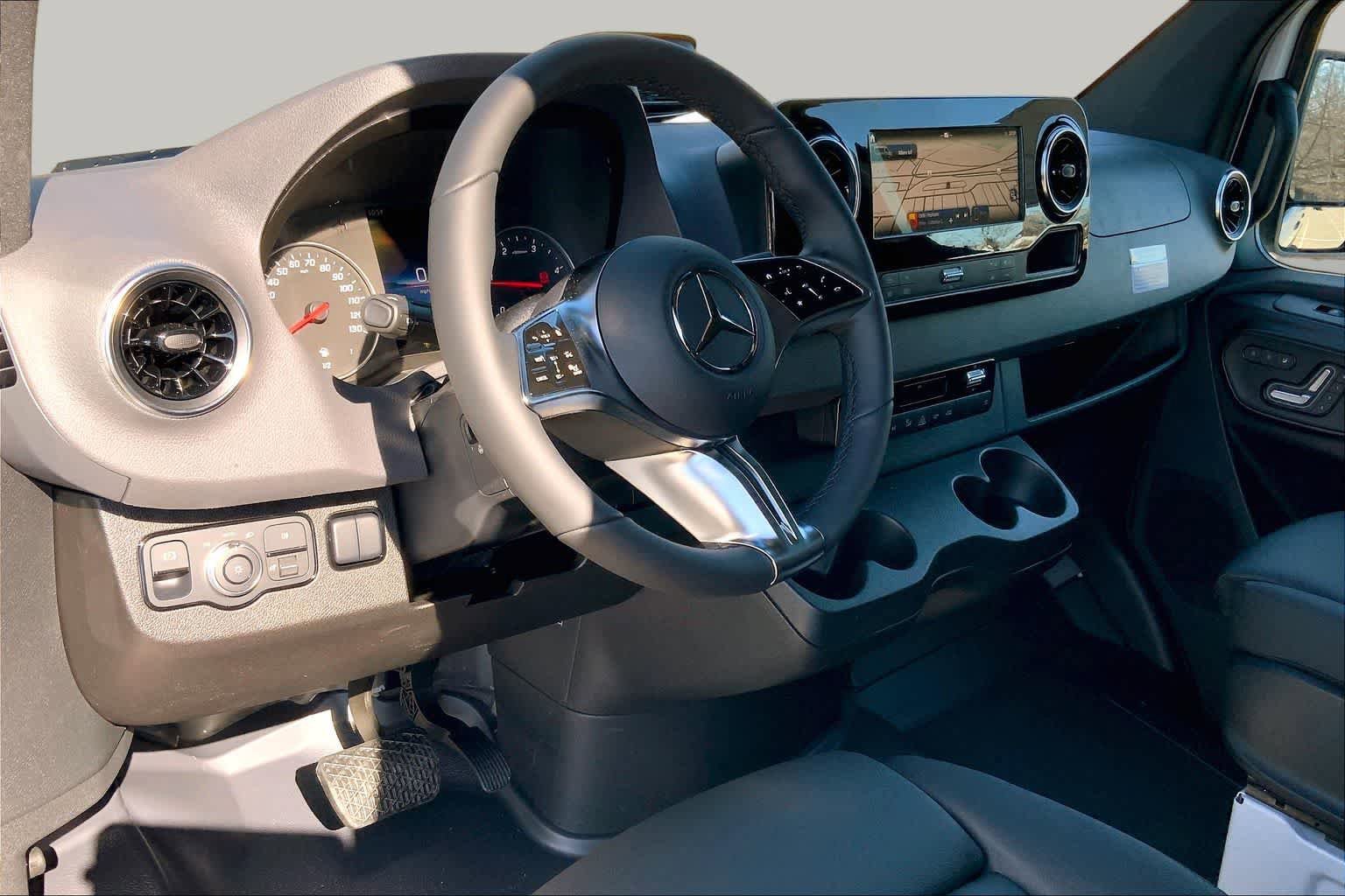 New 2026 Arctic White Mercedes-Benz  image 9