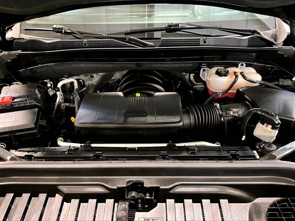 Used 2025 Black GMC Elevation image 30