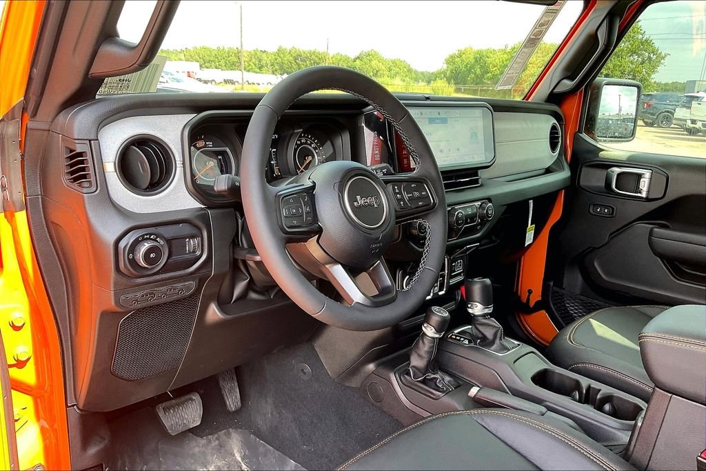 New 2025 Jeep Wrangler Sport S 4D Sport Utility