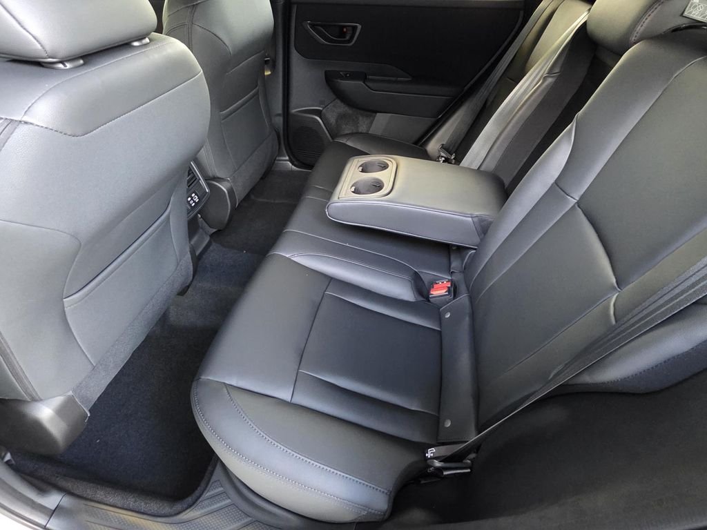 New 2026 CRYSTAL WHITE PEARL Subaru Premium image 10