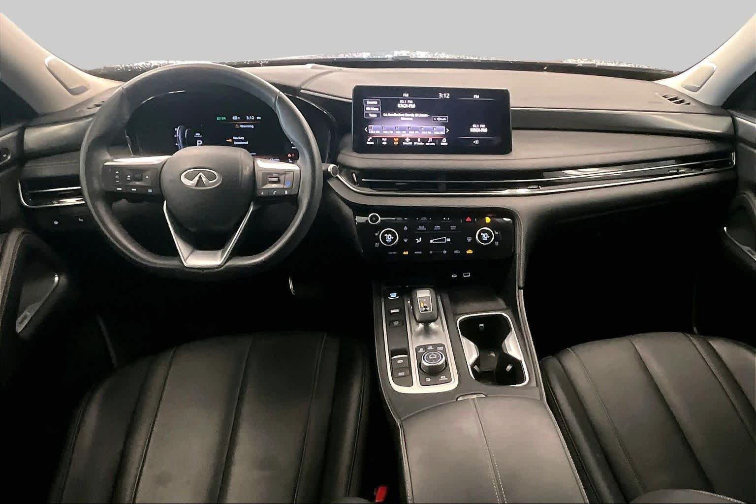 Used 2025 Mineral Black INFINITI LUXE image 13