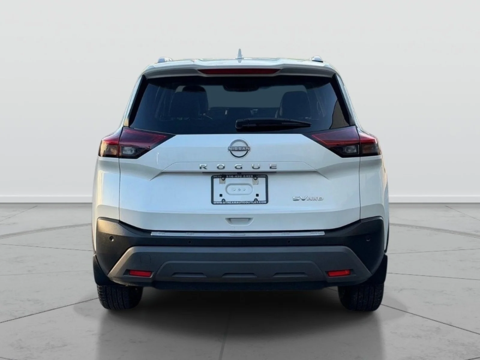 Used 2023 White Nissan SV image 5