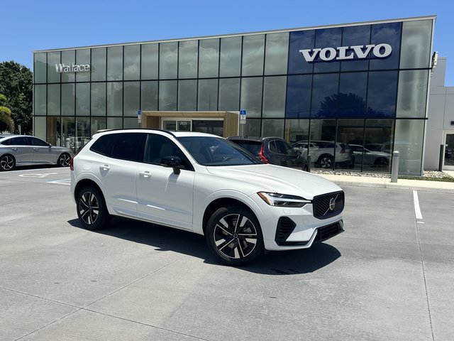 2026 Volvo XC60 Core