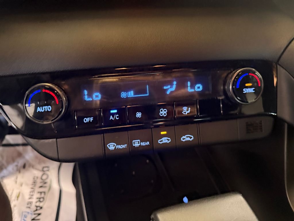 Certified Used 2025 Blue Hyundai SEL Sport image 17