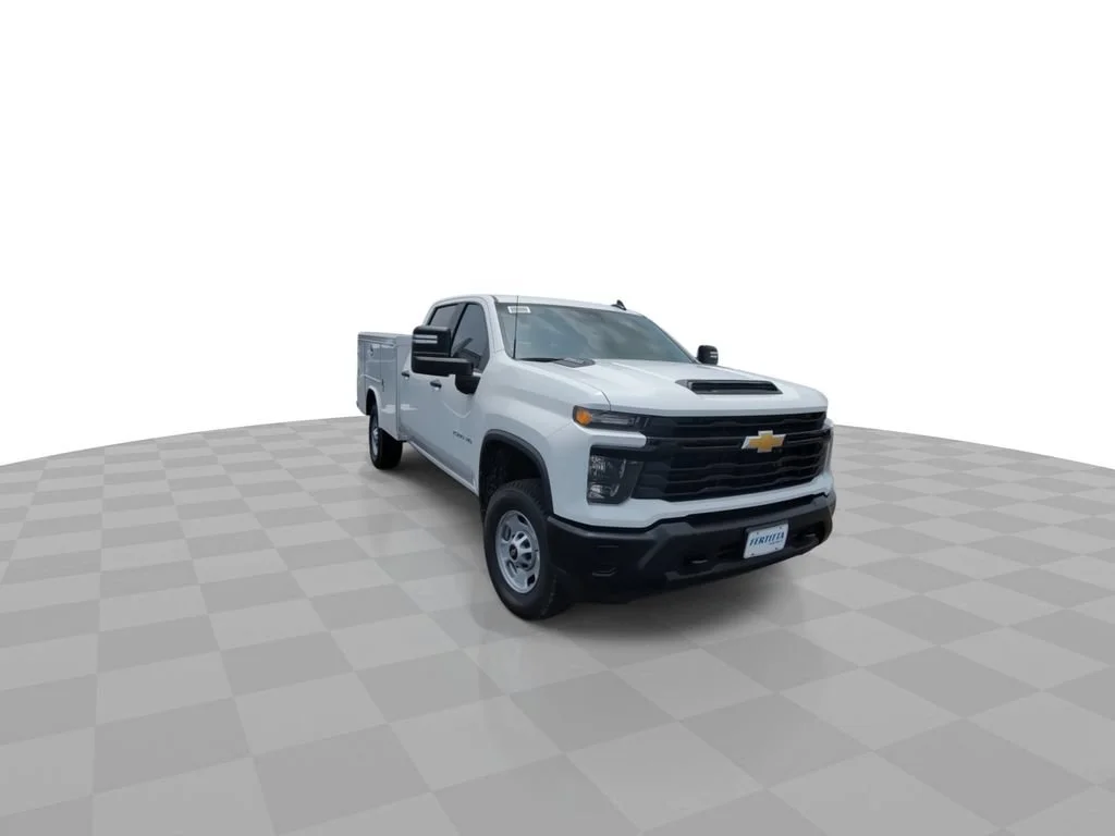 New 2026 Summit White Chevrolet WT image 2