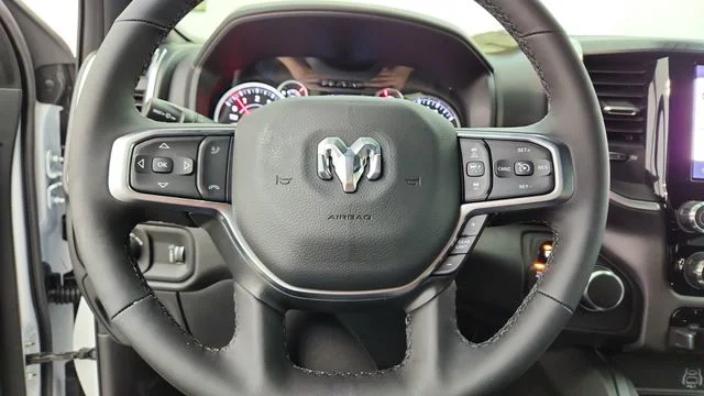 New 2026 Bright White Clear-Coat Exterior Paint RAM Big Horn/Lone Star image 23