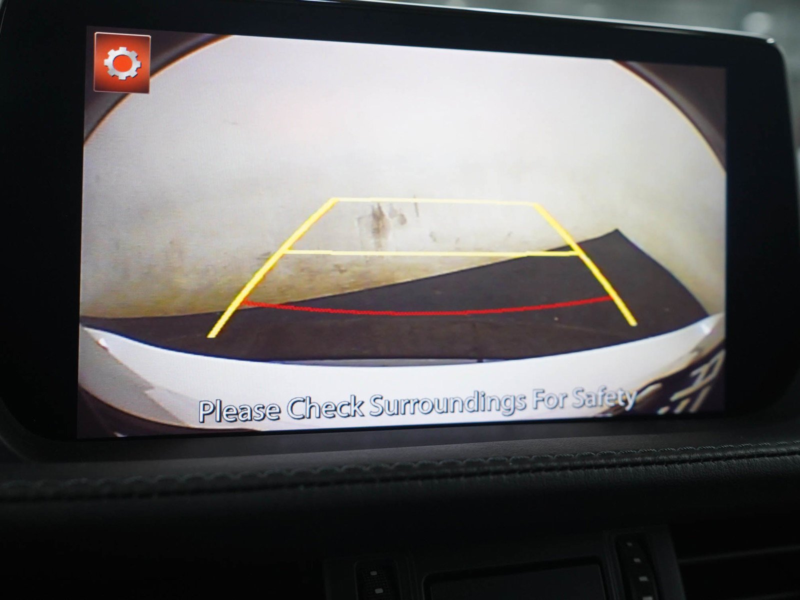 Used 2018 Snowflake White Pearl Mica Mazda Touring image 26