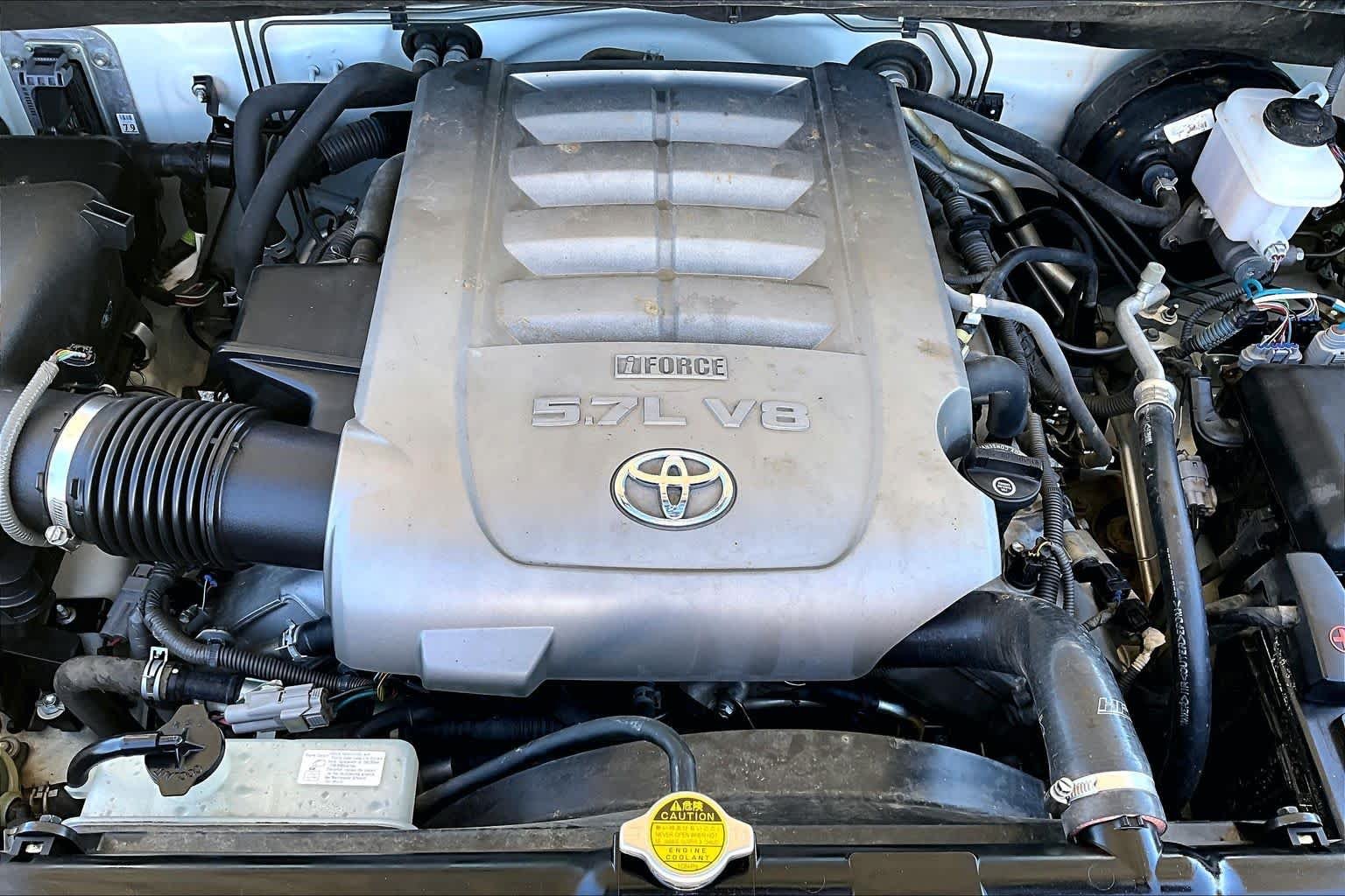 Used 2007 Super White Toyota SR5 image 31