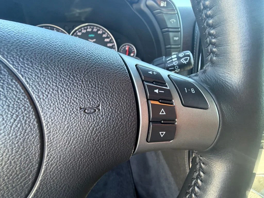 Used 2009 Gray Chevrolet Z06 image 34