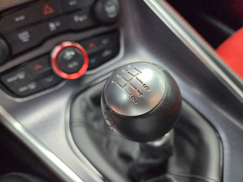 Used 2015 White Dodge R/T Scat Pack image 31