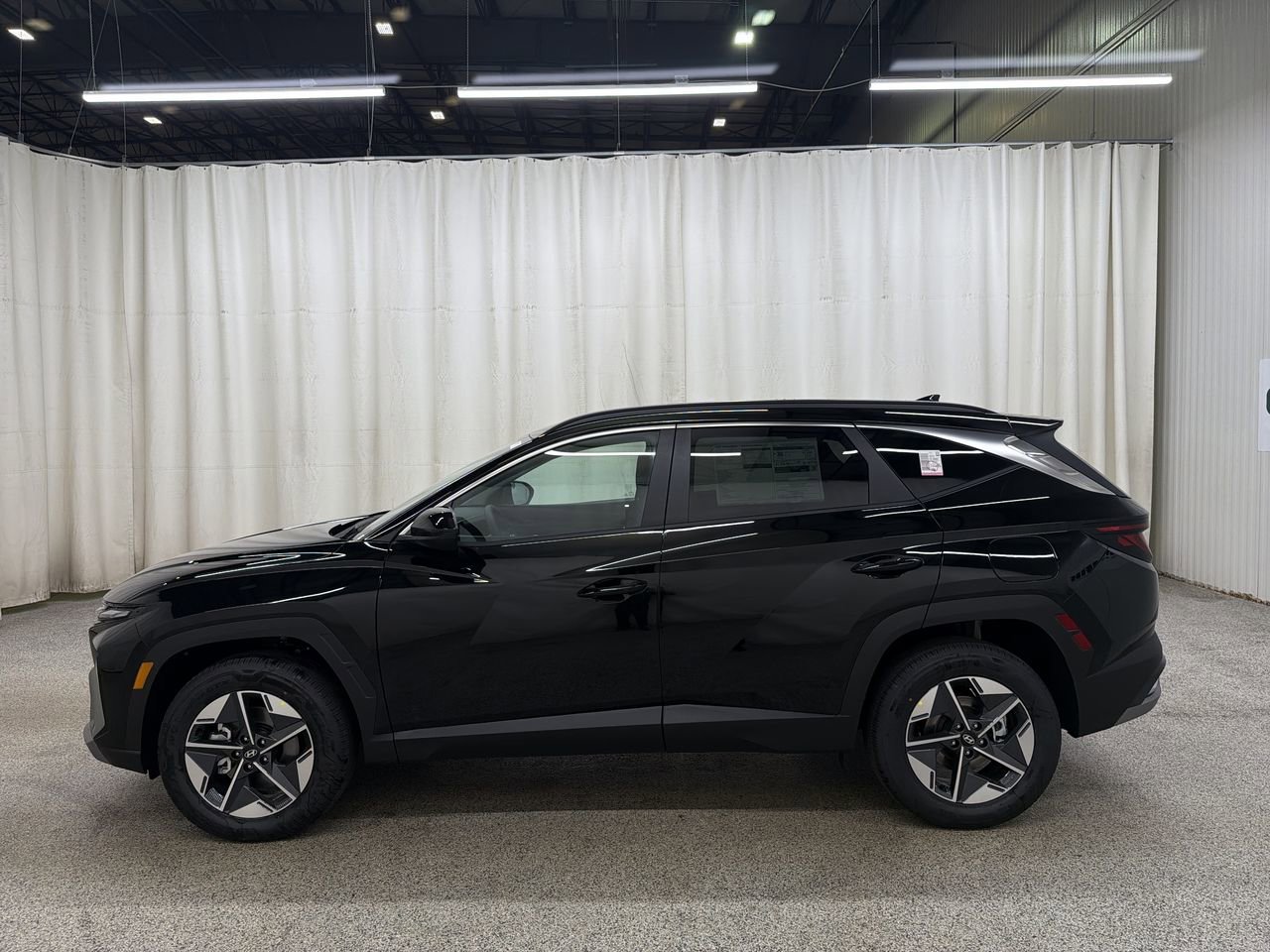 New 2026 Ash Black Hyundai SEL AWD image 6