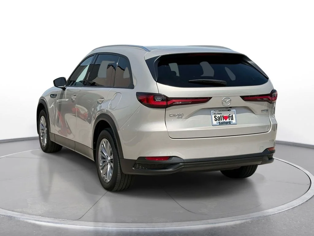 Used 2024 Silver Mazda Preferred image 6