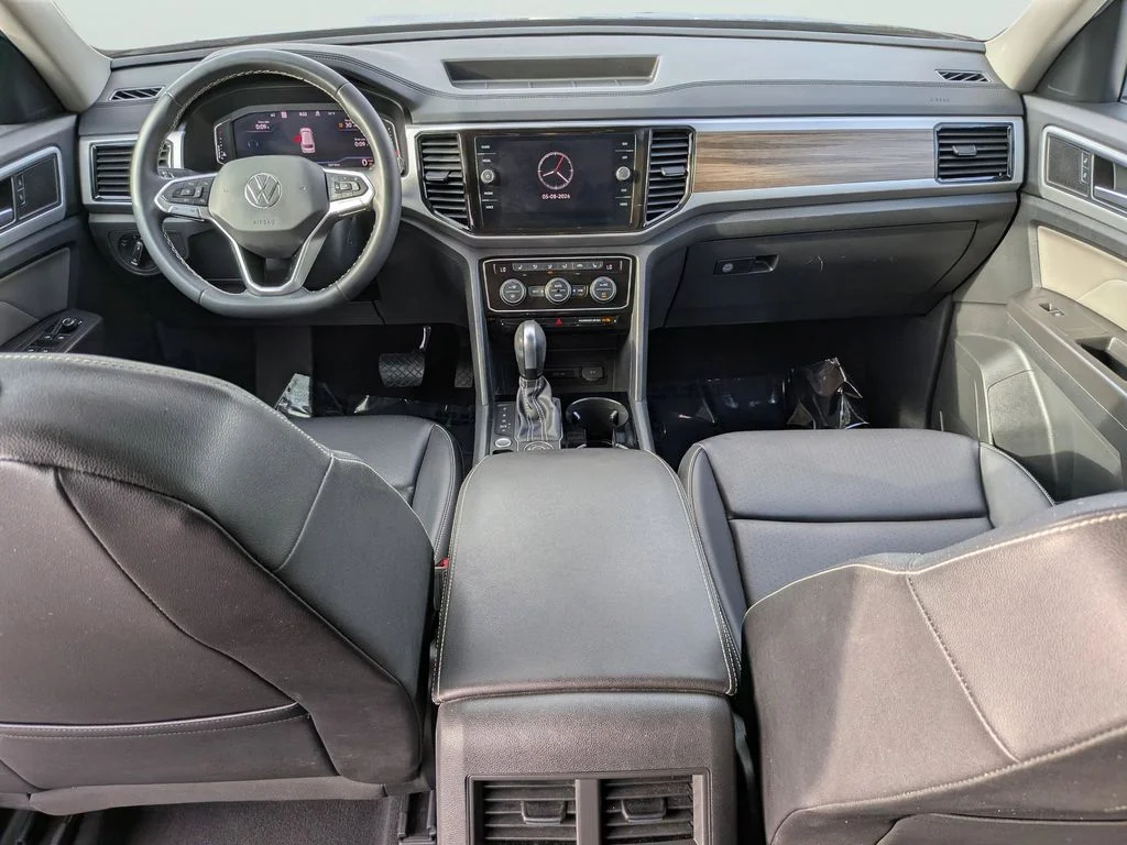 Used 2023 Gray Volkswagen SEL image 12