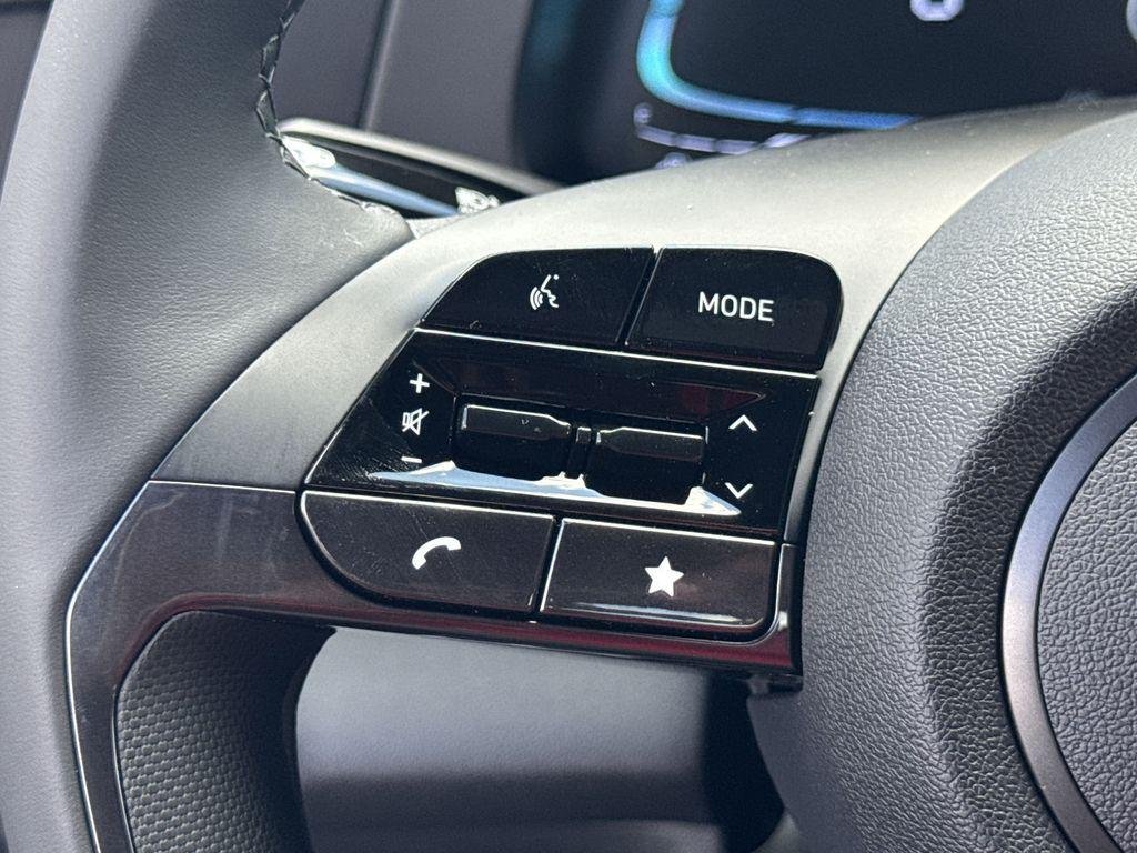 2025 Hyundai Elantra SEL - Photo 24