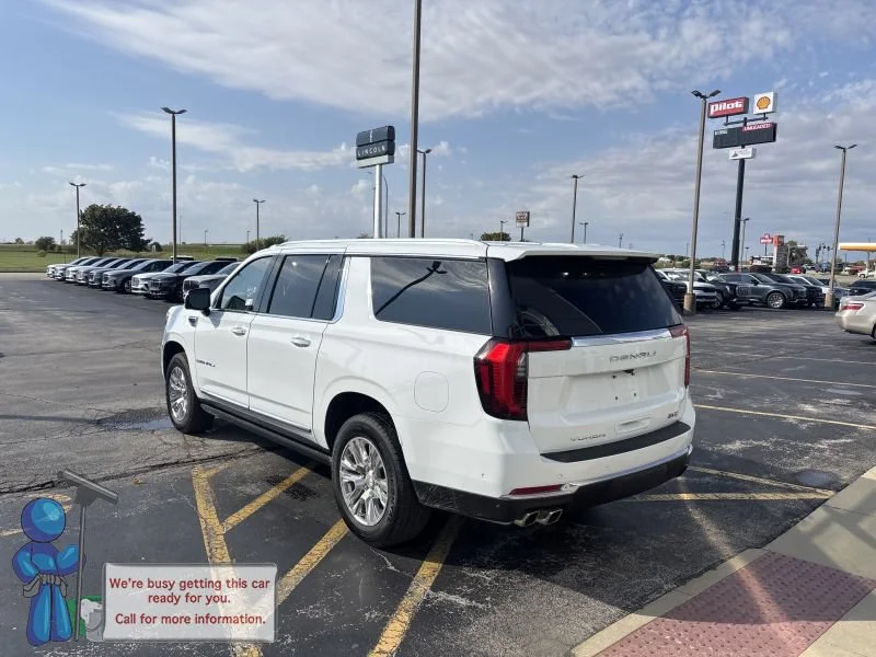 Used 2025 Summit White GMC Denali image 3