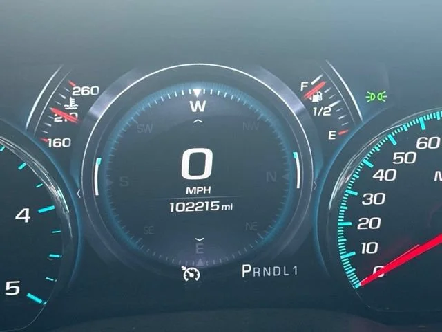 Used 2019 WHITE FROST TRICOAT GMC Denali image 4