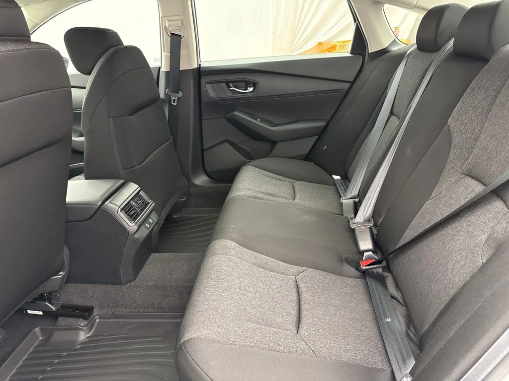New 2026 Platinum White Pearl Honda LX image 13