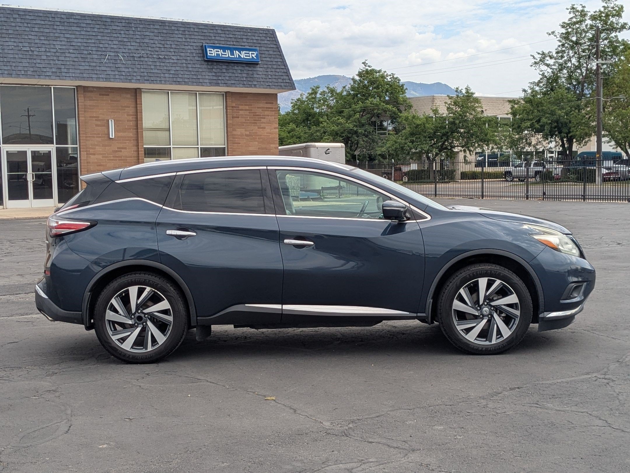 Used 2015 Nissan Murano Platinum with VIN 5N1AZ2MG0FN231453 for sale in Ogden, UT