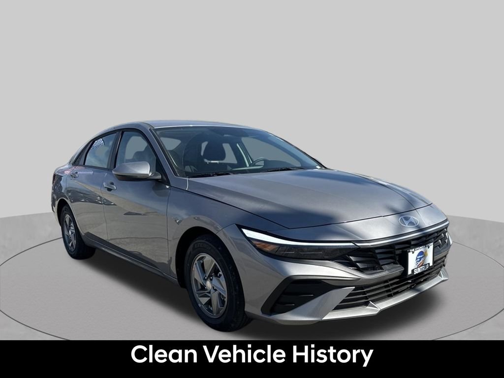 Certified Used 2026 Fluid Metal Hyundai SE image 9