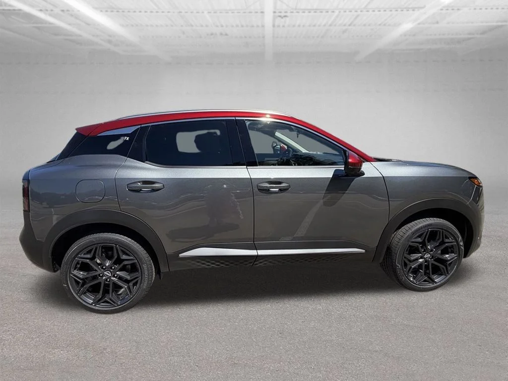 New 2026 Gray Nissan SR image 10