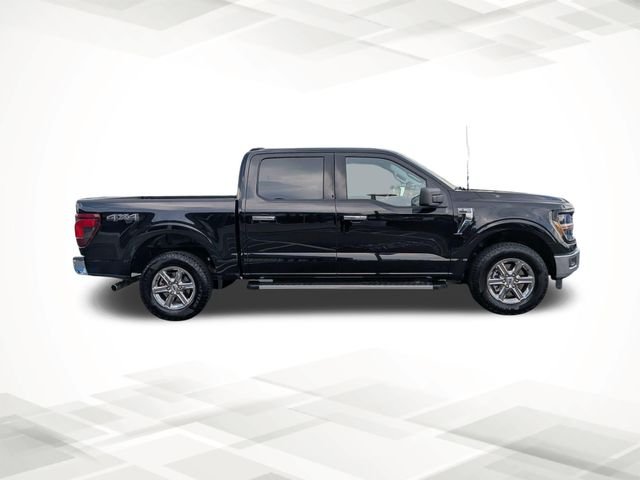 Used 2025 Black Ford XLT image 3