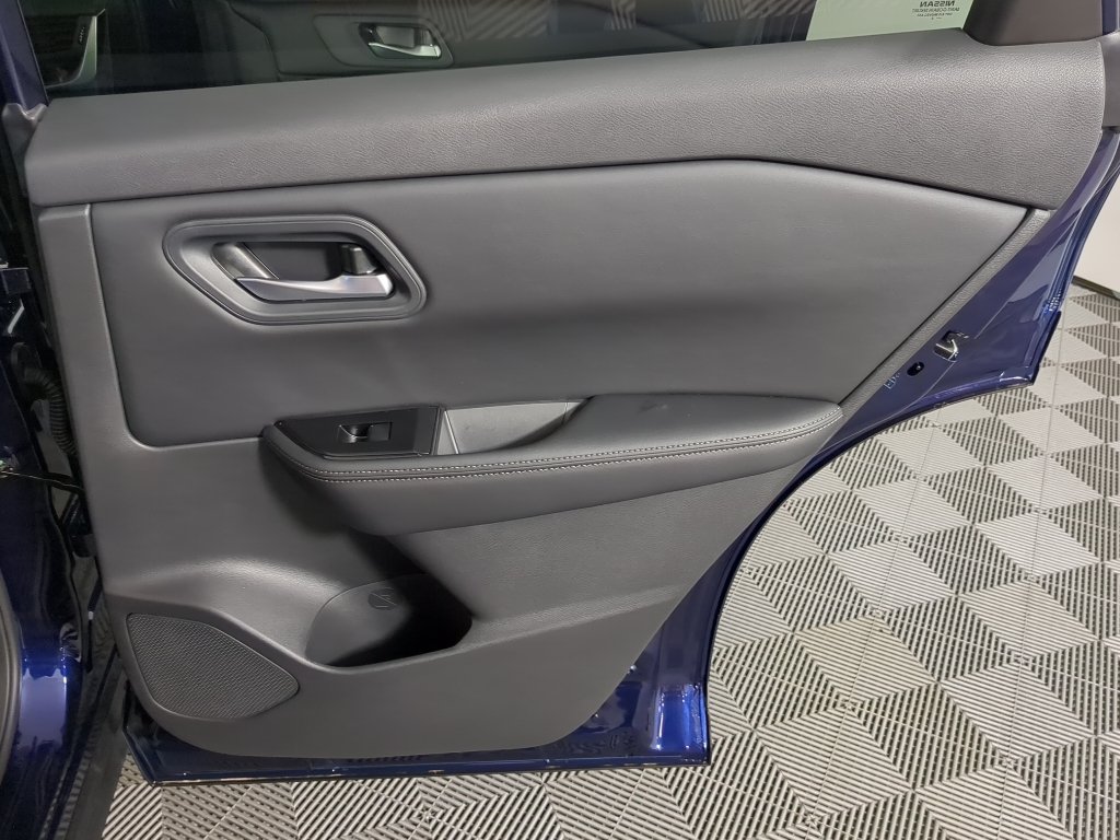 New 2026 Deep Ocean Blue Pearl Nissan SV image 23