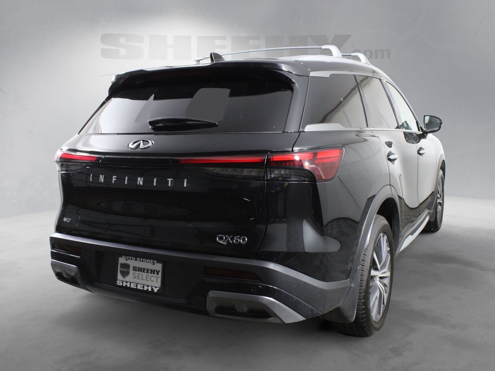 Used 2025 Black INFINITI Sensory image 11