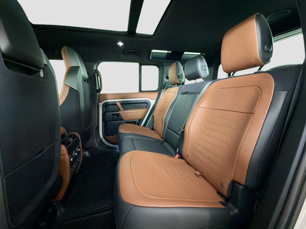 New 2026 Borasco Grey Land Rover  OCTA image 26