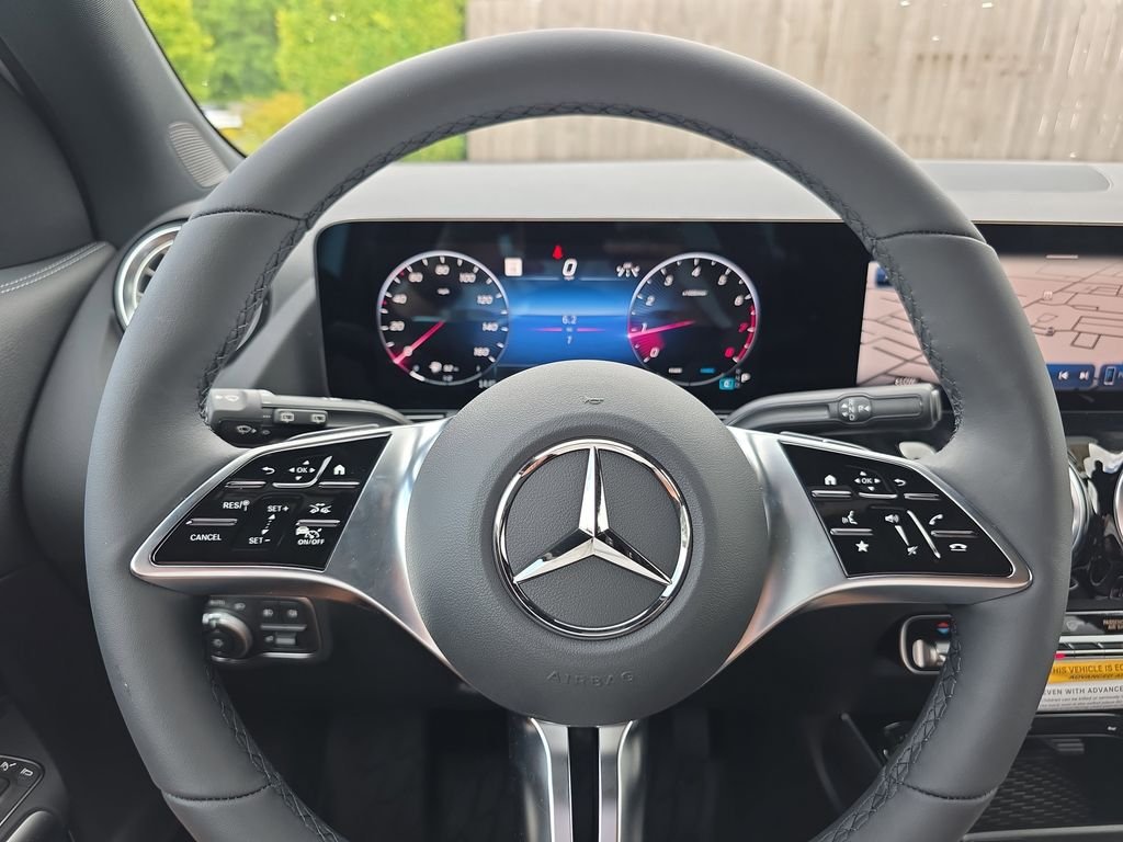 New 2026 Polar White Mercedes-Benz GLA 250 image 20