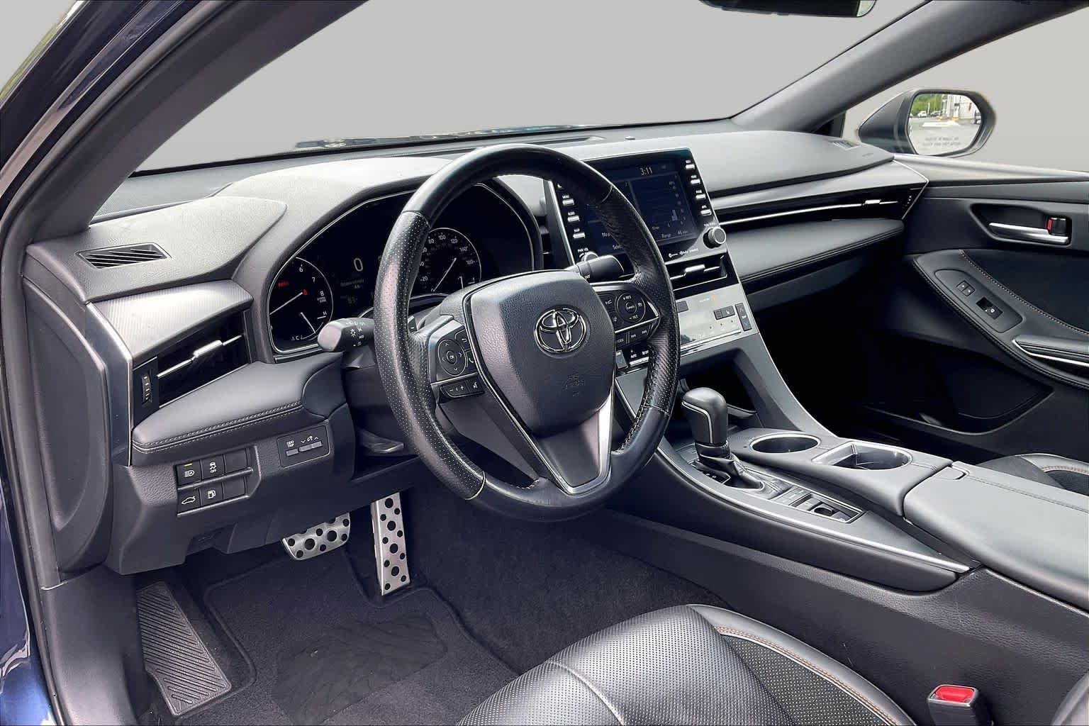 Used 2019 Parisian Night Pearl Toyota XSE image 17