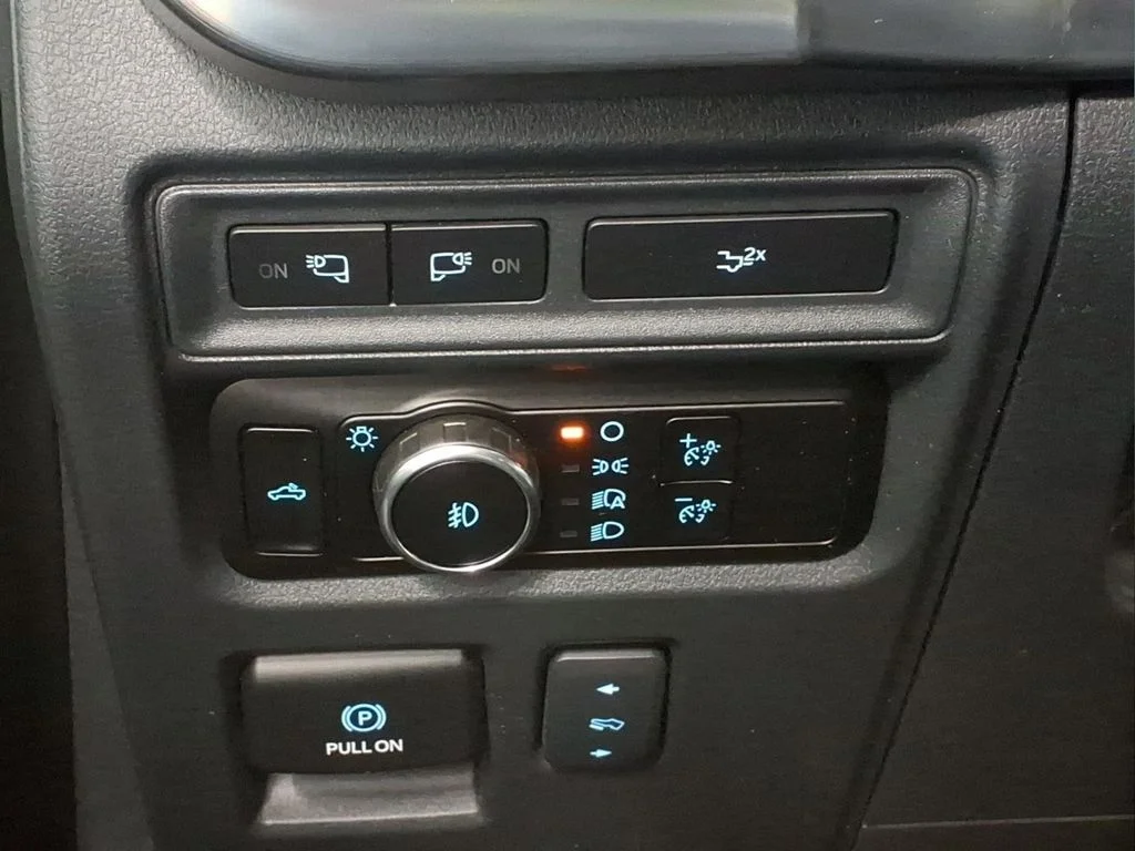 Certified Used 2023 Avalanche Ford Lariat image 15