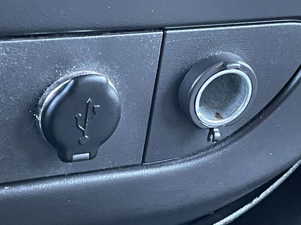 2017 Chevrolet Express Passenger LS - Photo 26