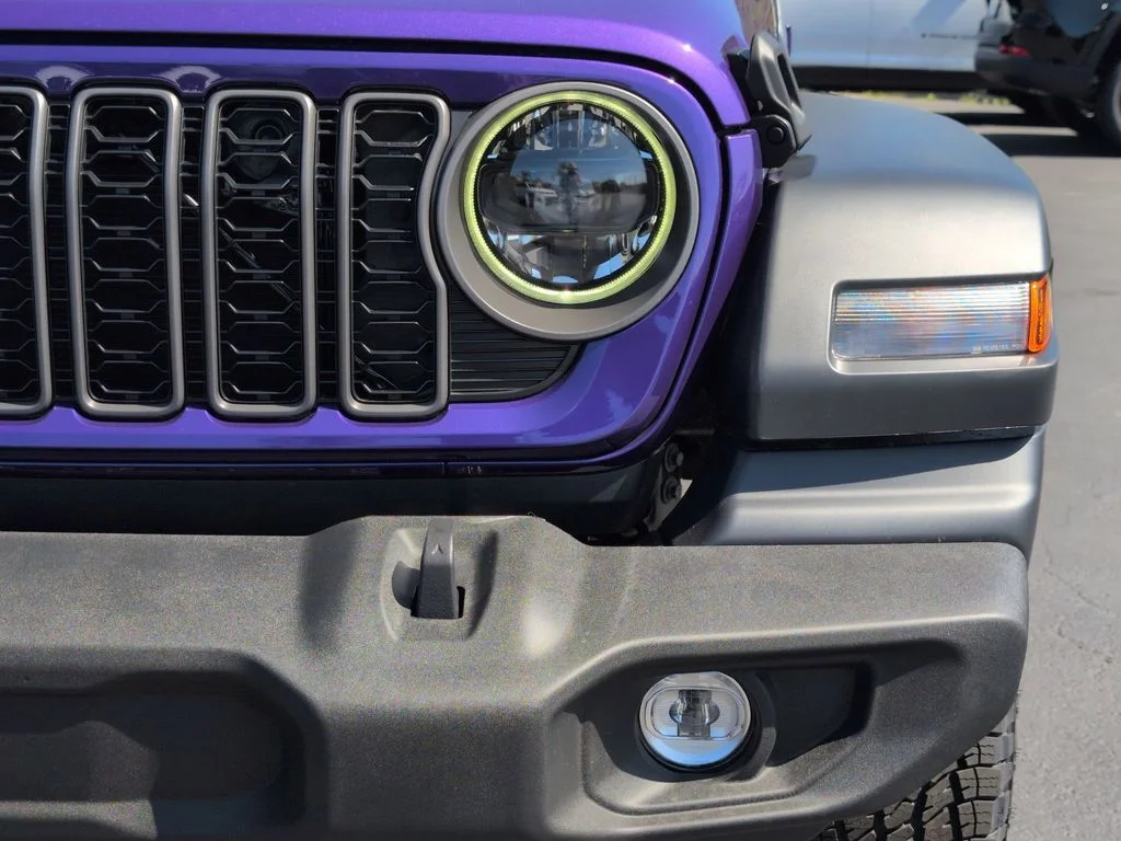 New 2026 Reign Exterior Paint Jeep Sport S image 10