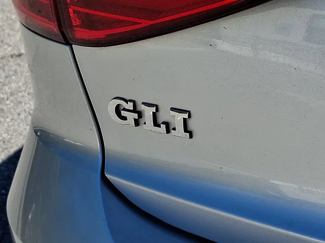 Used 2016 Silver Volkswagen 2.0T GLI SE image 33