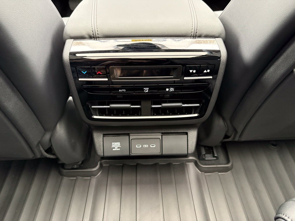 New 2026 Solar Silver Metallic Acura Base image 15