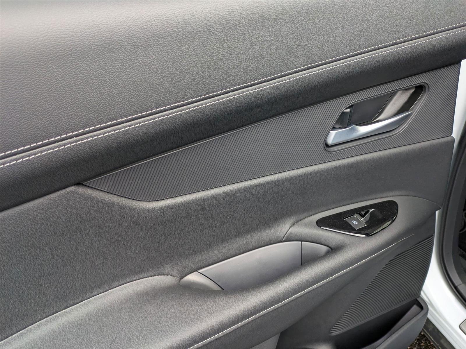 2025 Nissan Murano SL - Photo 23